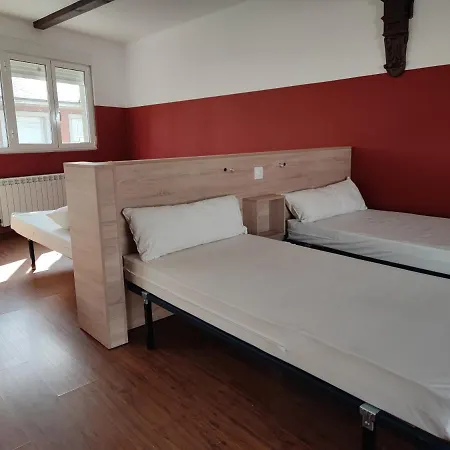 Pension-Albergue Don Alvaro Hostel