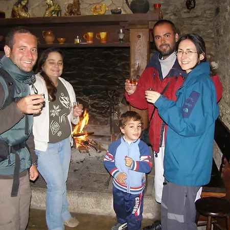 Pension-Albergue Don Alvaro Hostel *