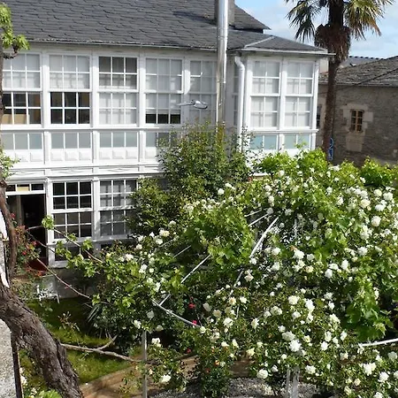 Pension-Albergue Don Alvaro Hostel Sarria
