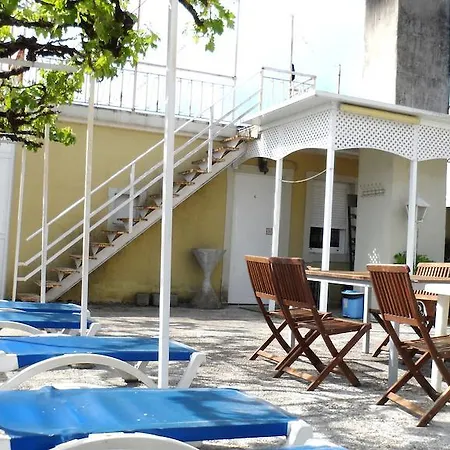 Pension-Albergue Don Alvaro Hostel *