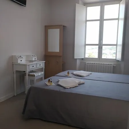 Pension-Albergue Don Alvaro Hostel Sarria