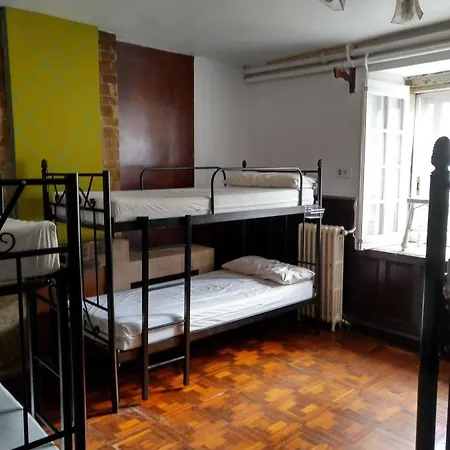Pension-albergue Don Alvaro * Sarria